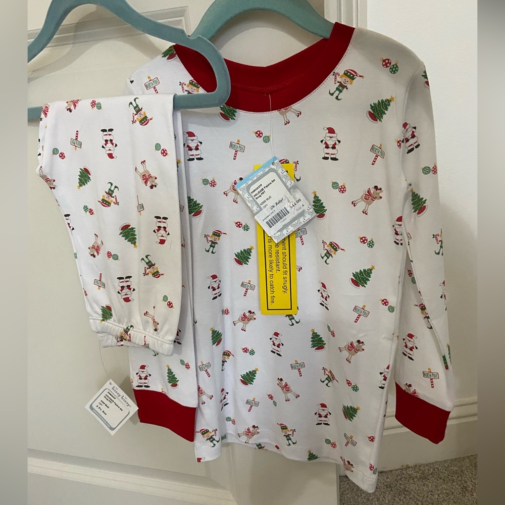 Unisex 5/5T Kissy Kissy Santa/Elf/Reindeer Pima Cotton pajama set - NWT